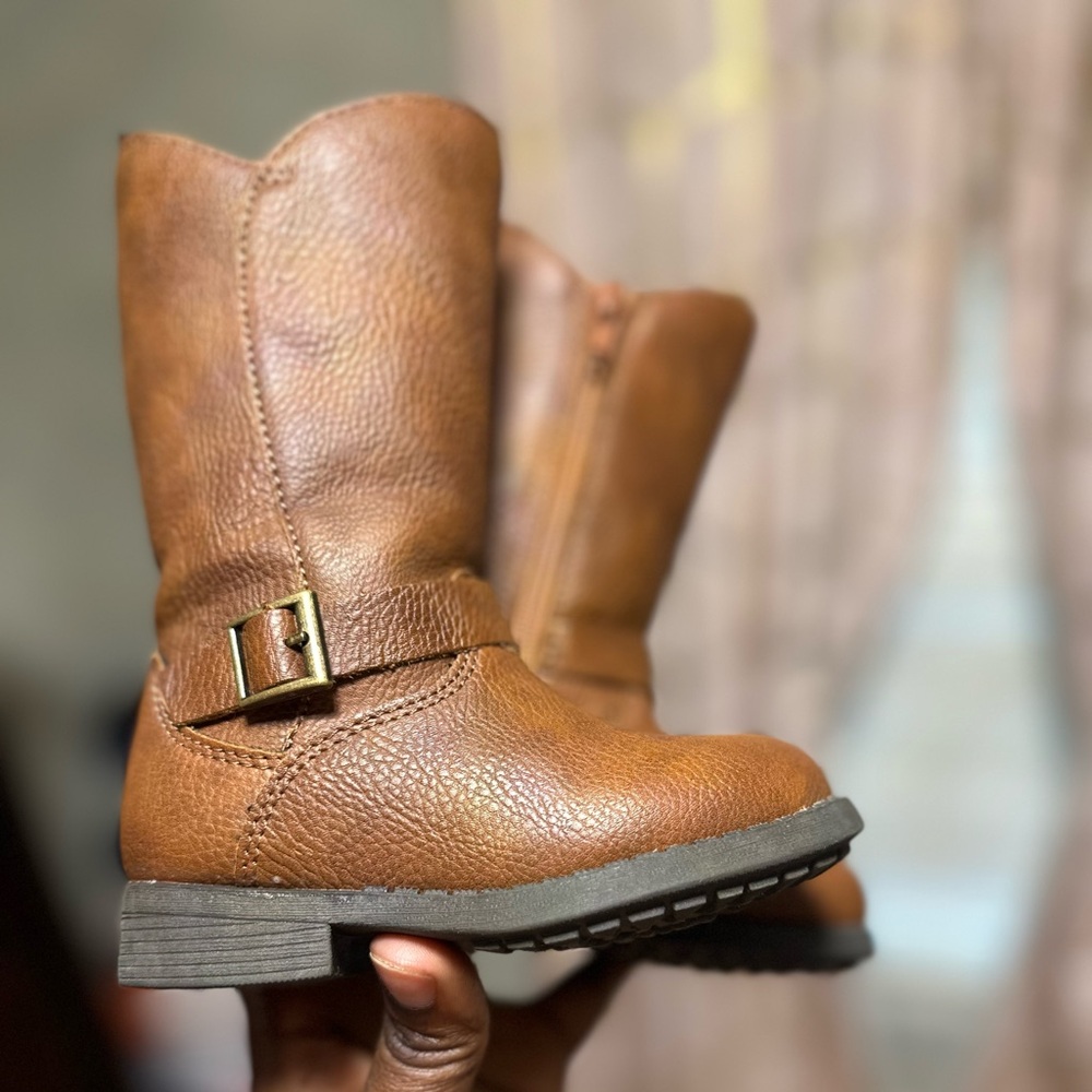 Size 6 toddler boots